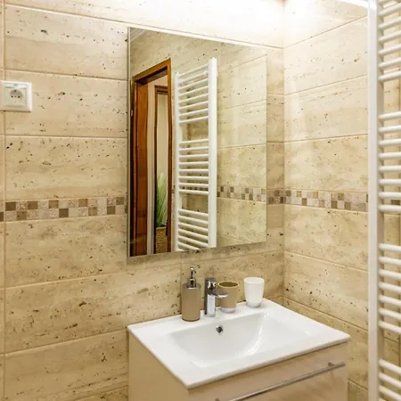 Oereghegyi Bika Panzio 4*