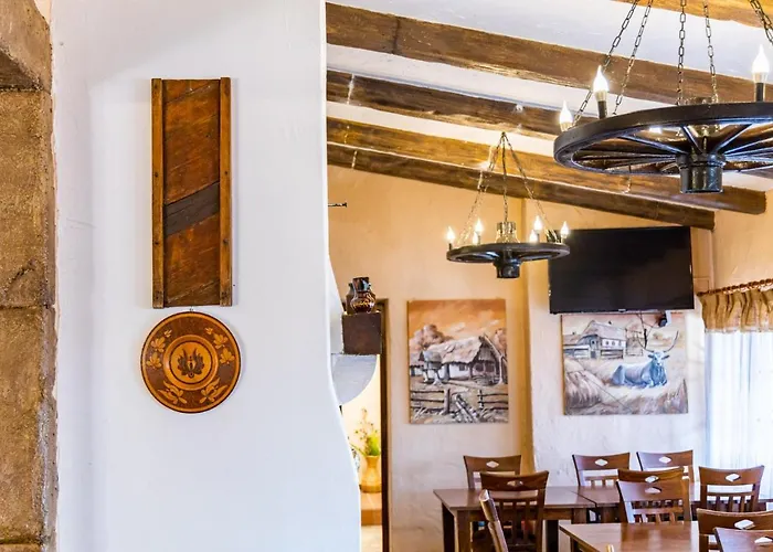 Oereghegyi Bika Panzio Bed & Breakfast 4*